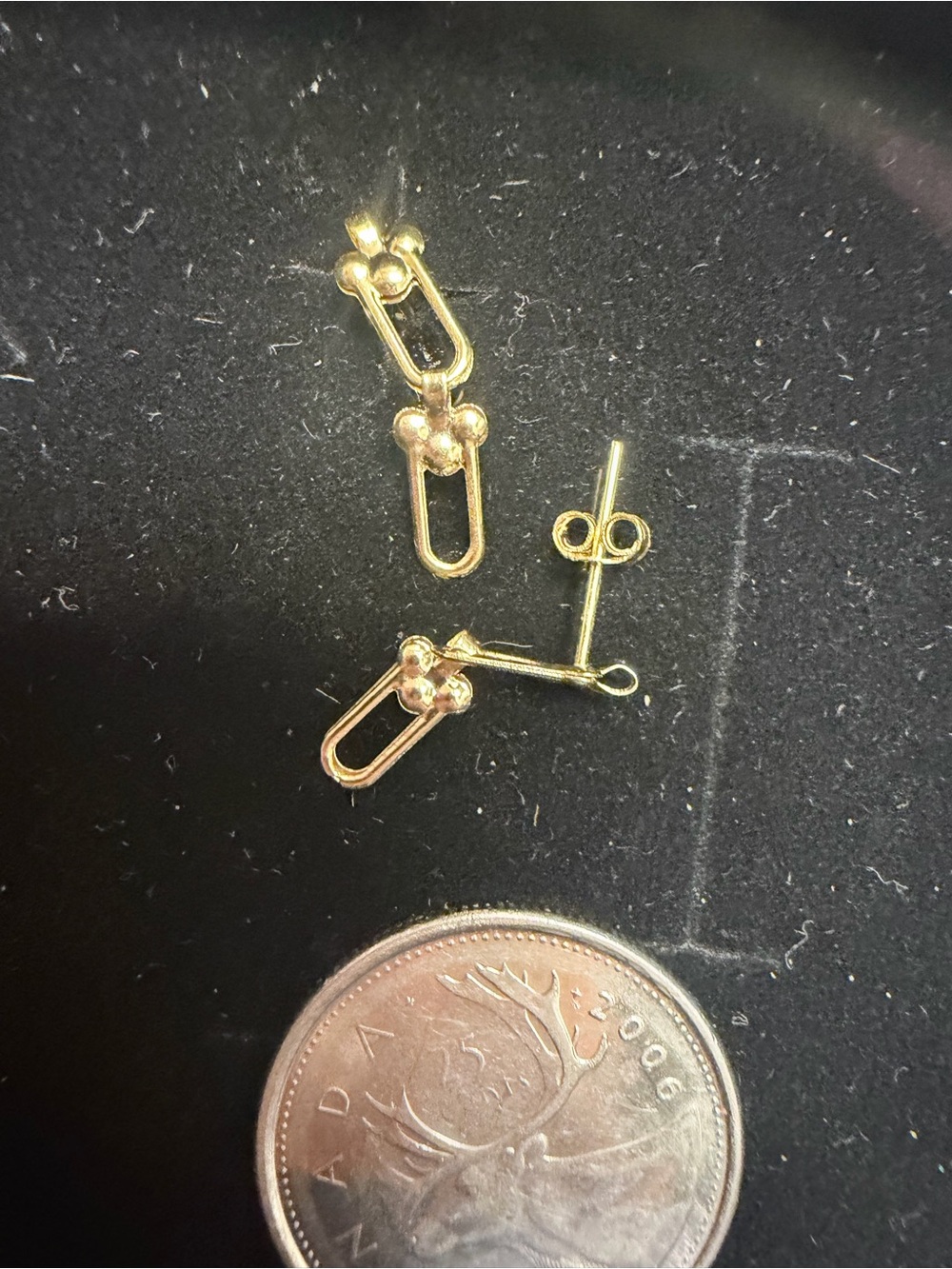 750/18K Gold Link Stud Earrings gold back